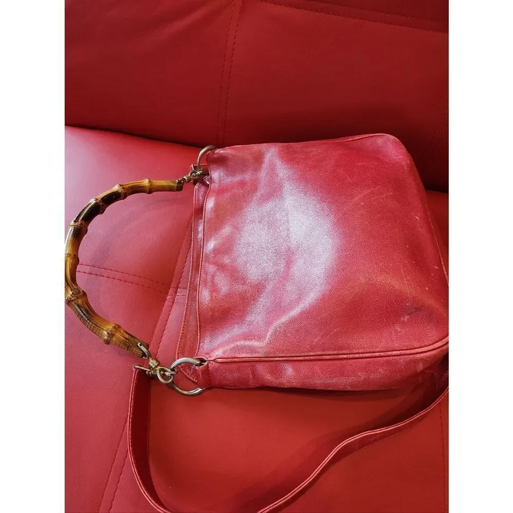 Gucci Red Leather Shoulder Bag with Bamboo Handle And Wallet